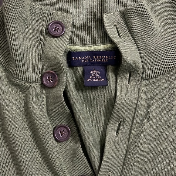 🍁🍂Banana Republic Silk Cashmere Sweater ❄️🏔️ - Picture 2 of 4